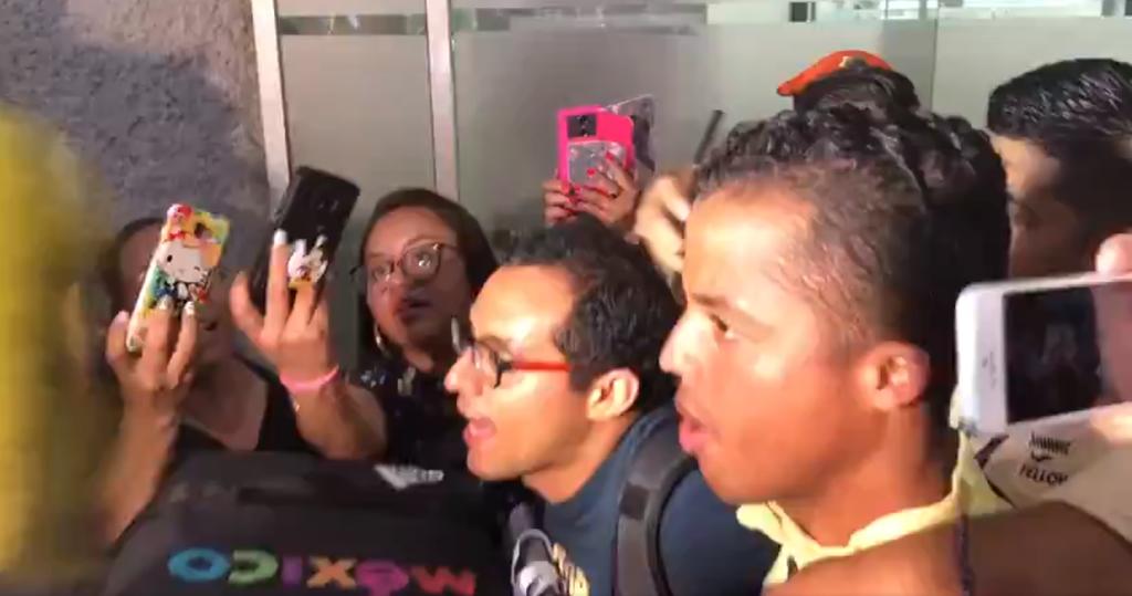 Gio llega a México sin dar declaraciones. Noticias en tiempo real