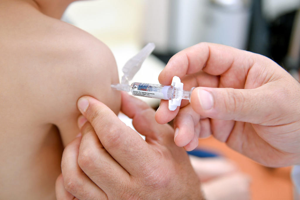 Multará Alemania a padres que no vacunen contra el sarampión a sus hijos. Noticias en tiempo real
