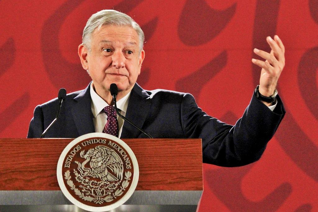 Revela López Obrador que un expresidente no paga impuestos. Noticias en tiempo real