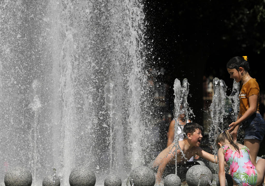 Europa se asfixia bajo la segunda ola de calor de este verano. Noticias en tiempo real