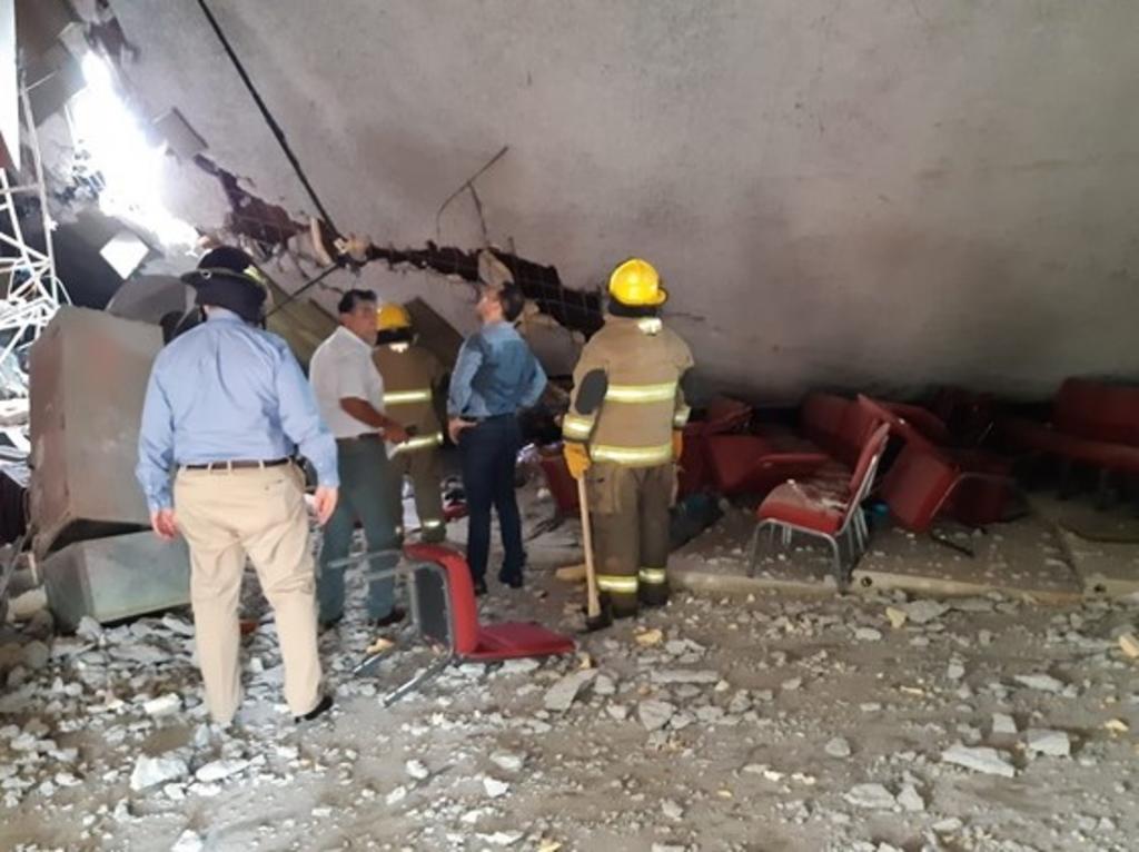 Derrumbe de domo deja 18 heridos en encuentro religioso en Tabasco. Noticias en tiempo real