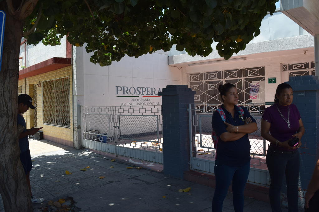 Cierran oficinas del antiguo Prospera en Gómez; no avisaron a los beneficiarios. Noticias en tiempo real