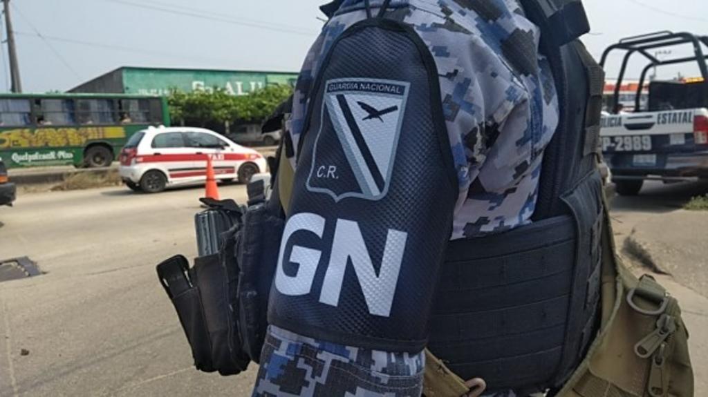 Guardia Nacional asegura casa de seguridad, armas y drogras en Orizaba. Noticias en tiempo real