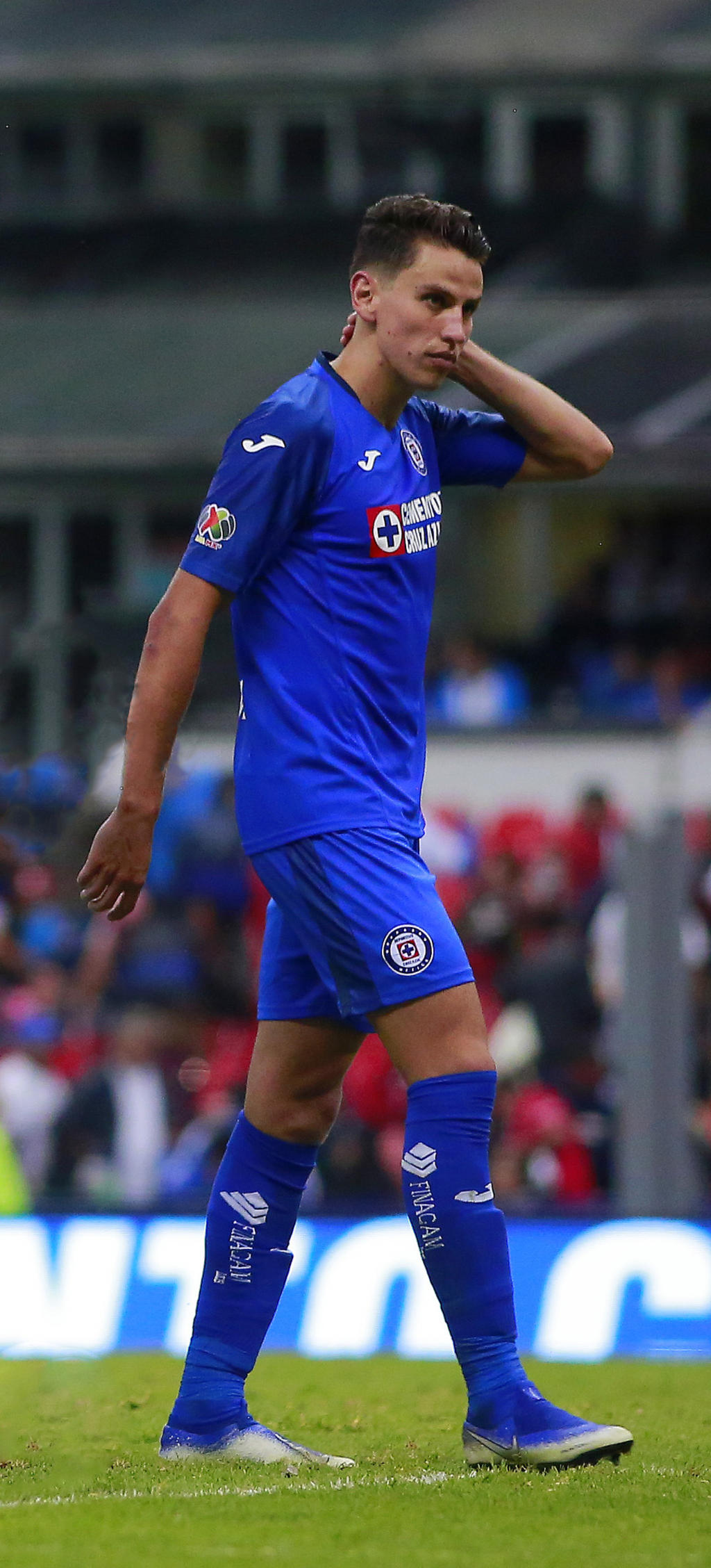 Cruz Azul confirma lesión de Igor Lichnovsky. Noticias en tiempo real