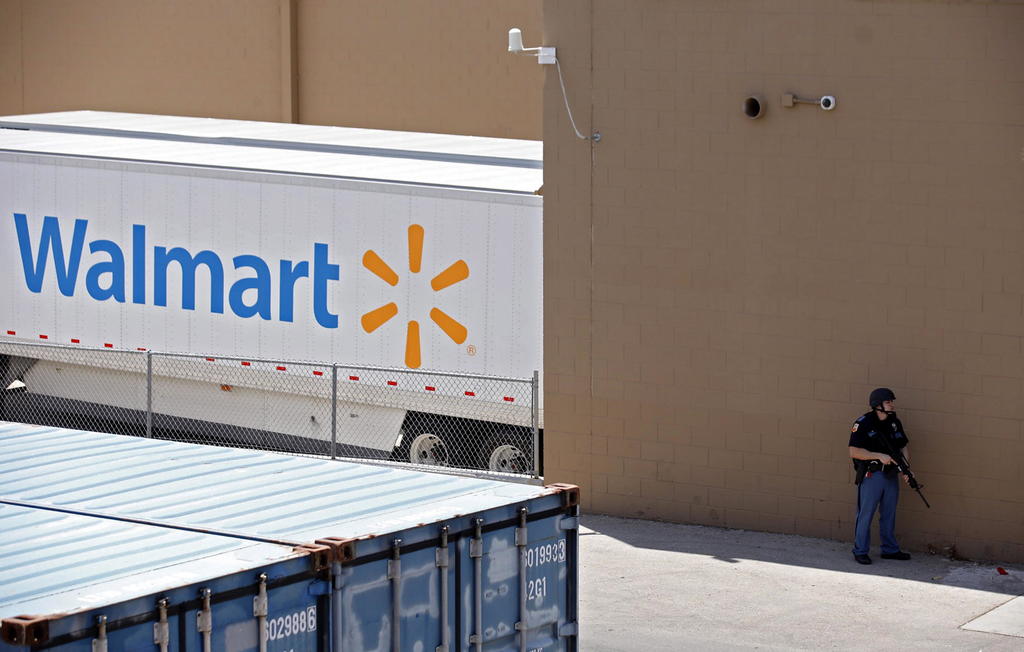 Tras hechos en El Paso, Walmart estudia cómo responder a tiroteos. Noticias en tiempo real