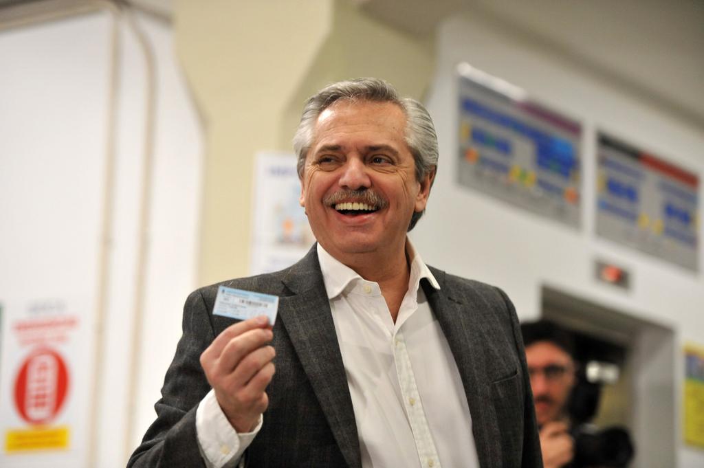 Fernández arrasa en primarias en Argentina, con el 80.35 % del escrutinio. Noticias en tiempo real
