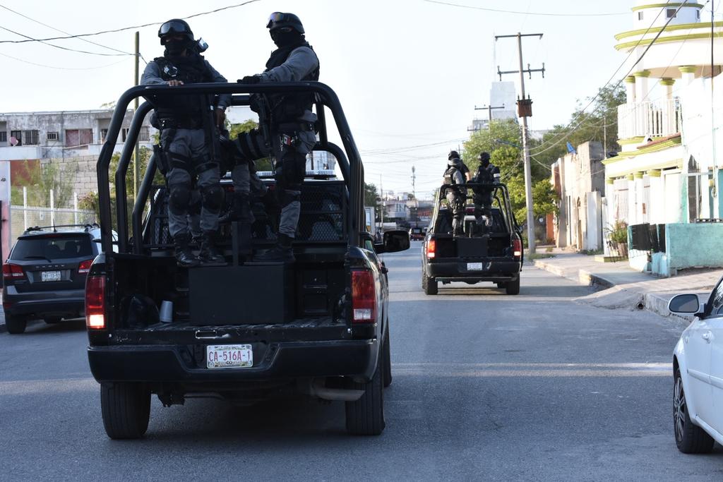 Decomisan auto, arma y droga tras persecución en Monclova. Noticias en tiempo real