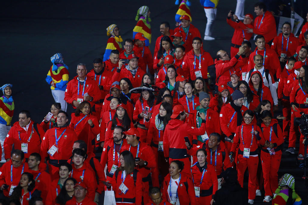 Banderas y mariachi reciben a deportistas de Lima 2019. Noticias en tiempo real