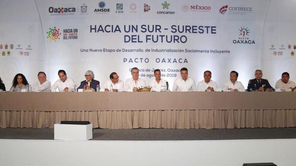 Inversión privada y gobernadores firman el Pacto Oaxaca. Noticias en tiempo real