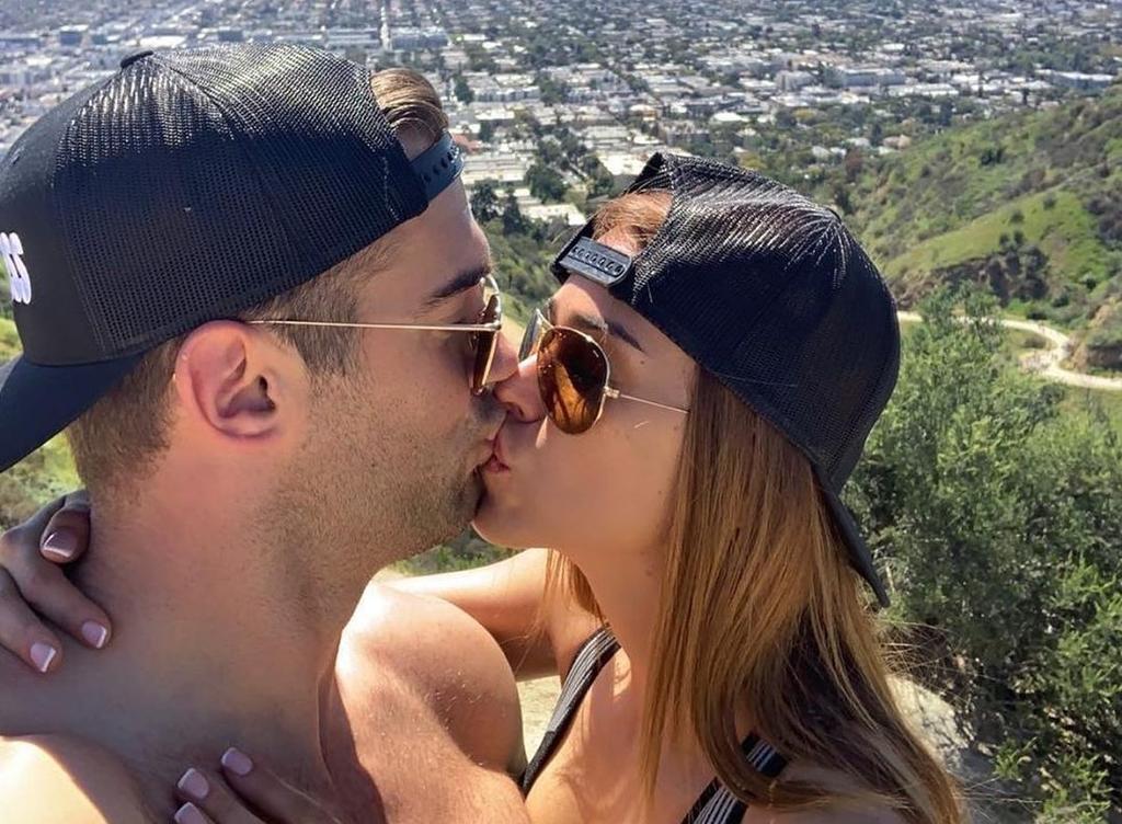 Yanet García derrocha pasión con su novio en el elevador. Noticias en tiempo real