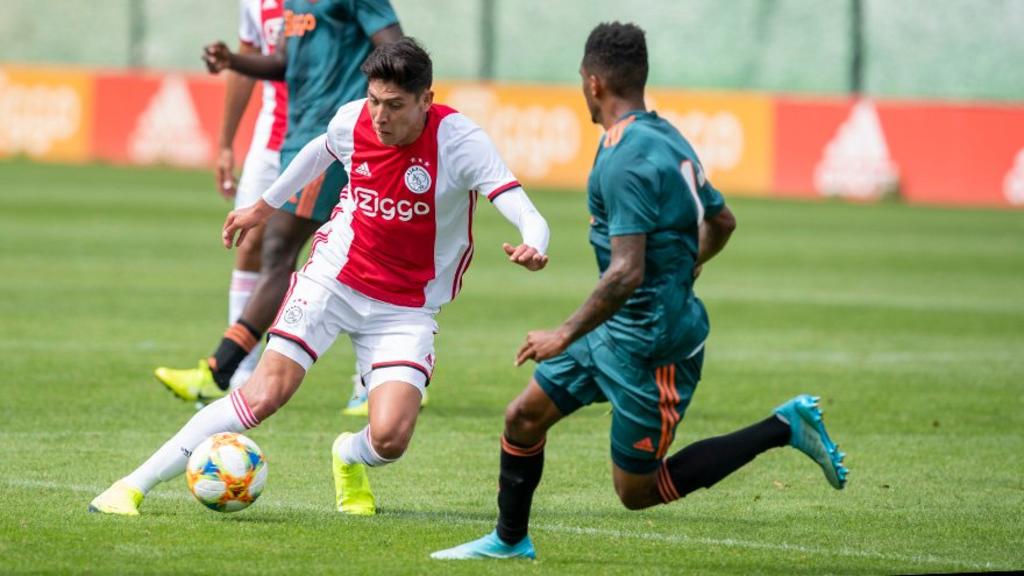 Ajax debuta en la Eredivisie. Noticias en tiempo real
