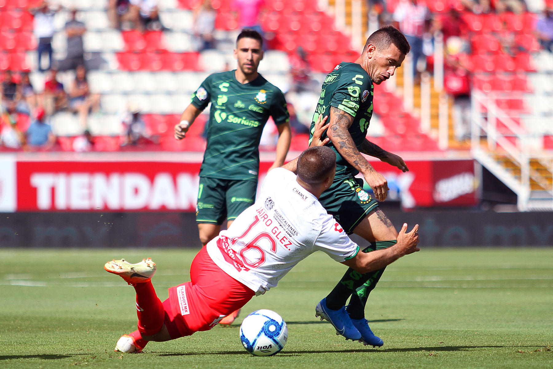 Al medio tiempo, Santos empata 0-0 a Necaxa. Noticias en tiempo real
