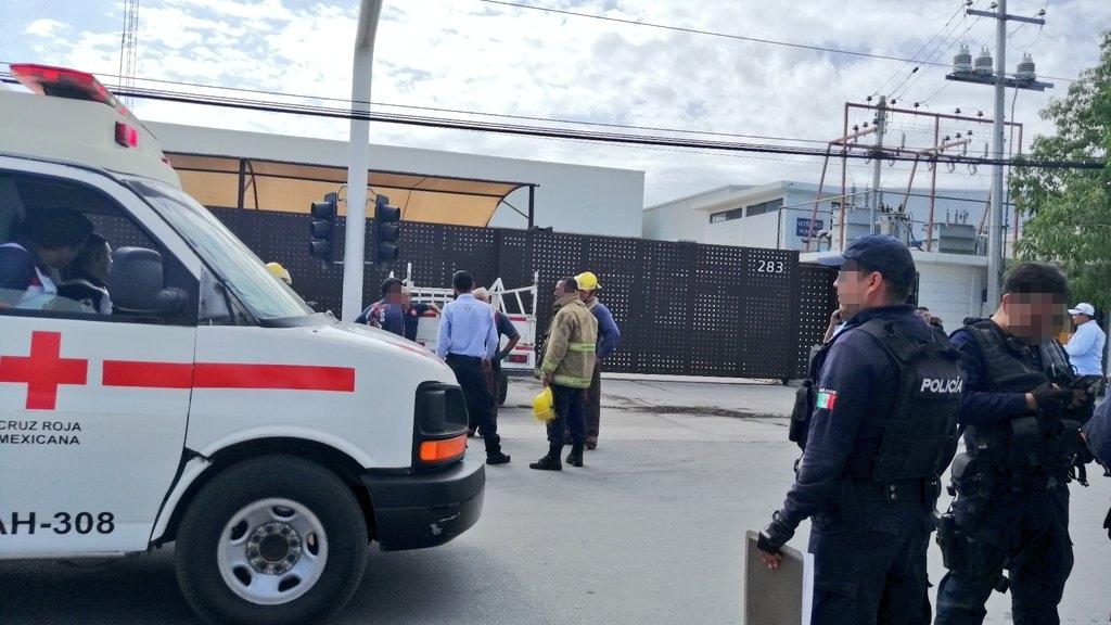 Explosión en Torreón deja 2 empleados con quemaduras y uno intoxicado. Noticias en tiempo real