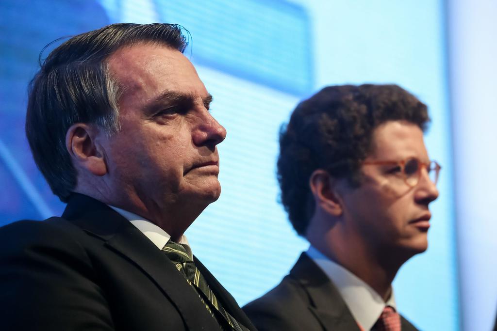 Insiste Bolsonaro en que algunos indígenas venden sus tierras a extranjeros. Noticias en tiempo real