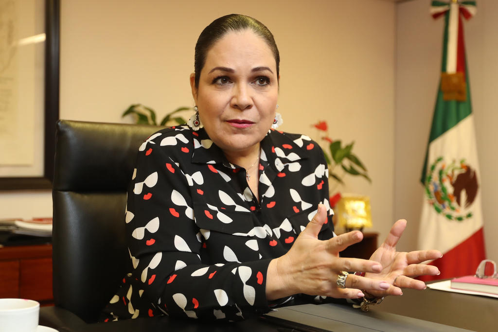 Eligen a Mónica Fernández como presidenta del Senado. Noticias en tiempo real