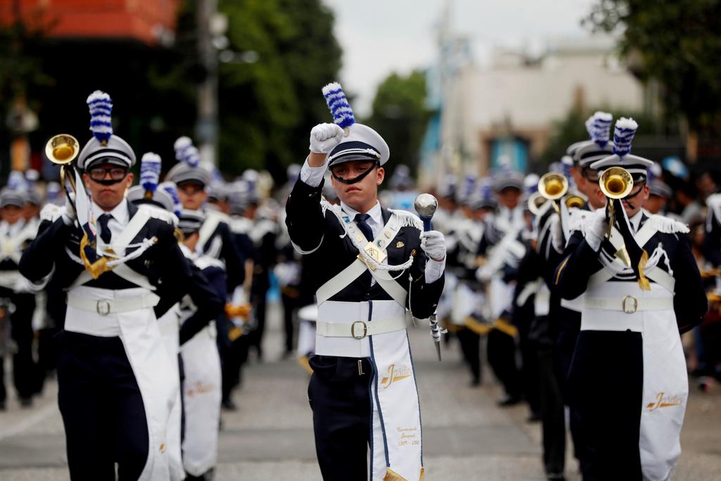 Festeja Guatemala 198 años de independencia con desfiles, percusiones y baile. Noticias en tiempo real