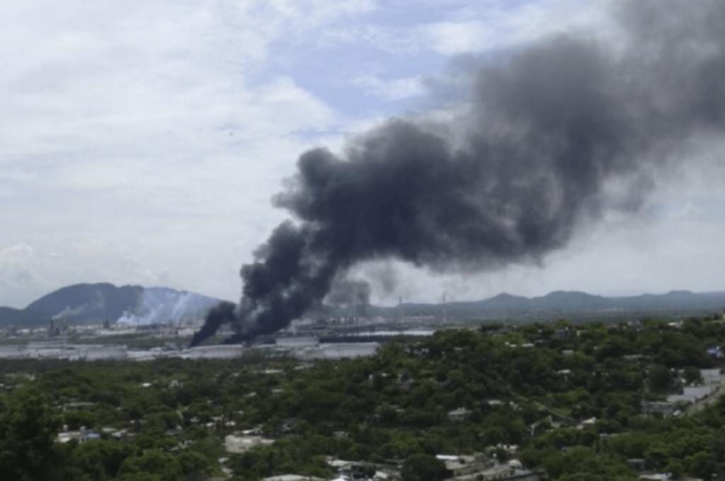 Pemex controla conato de incendio en refinería de Salina Cruz. Noticias en tiempo real