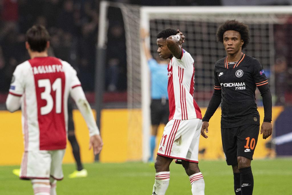 Ajax pierde ante el Chelsea en duelo de fase de grupos de Champions. Noticias en tiempo real