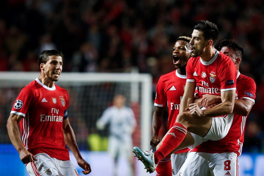 Benfica derrota al Lyon y sigue con vida en la Champions. Noticias en tiempo real