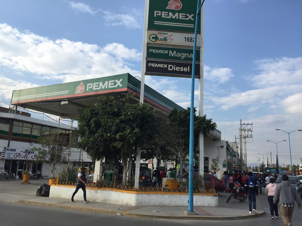 Exhortan a no hacer compras de pánico de gasolina en Guanajuato. Noticias en tiempo real