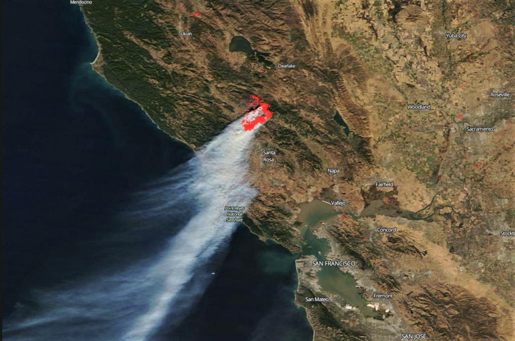 La NASA difunde imágenes satelitales de los incendios en BC. Noticias en tiempo real