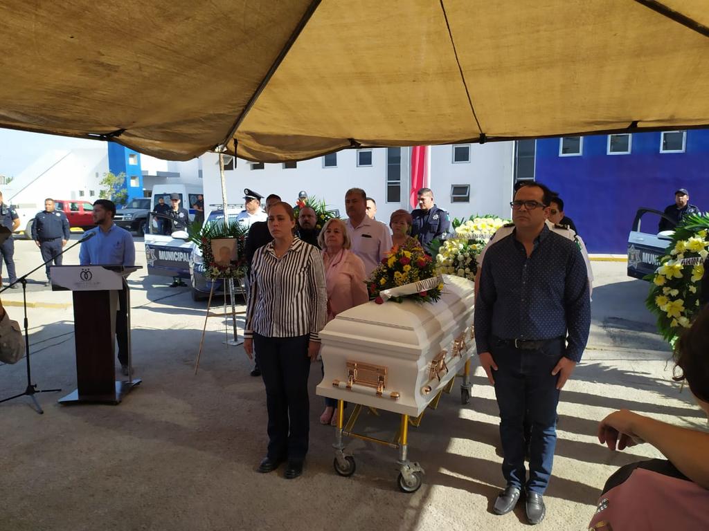 Realizan homenaje a Policía Fallecido en volcadura en Tlahualilo. Noticias en tiempo real