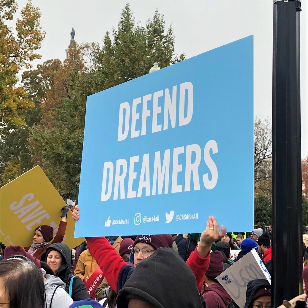 Miles de estudiantes en EUA marchan a favor de DACA. Noticias en tiempo real