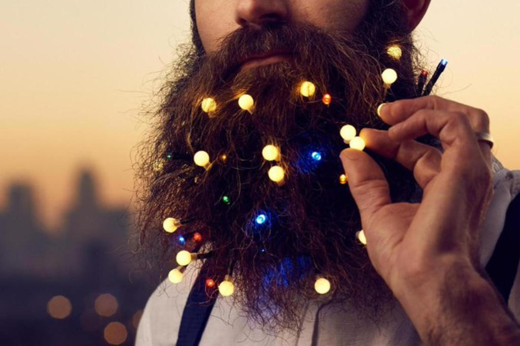 Luces navideñas en las barbas, moda de temporada. Noticias en tiempo real