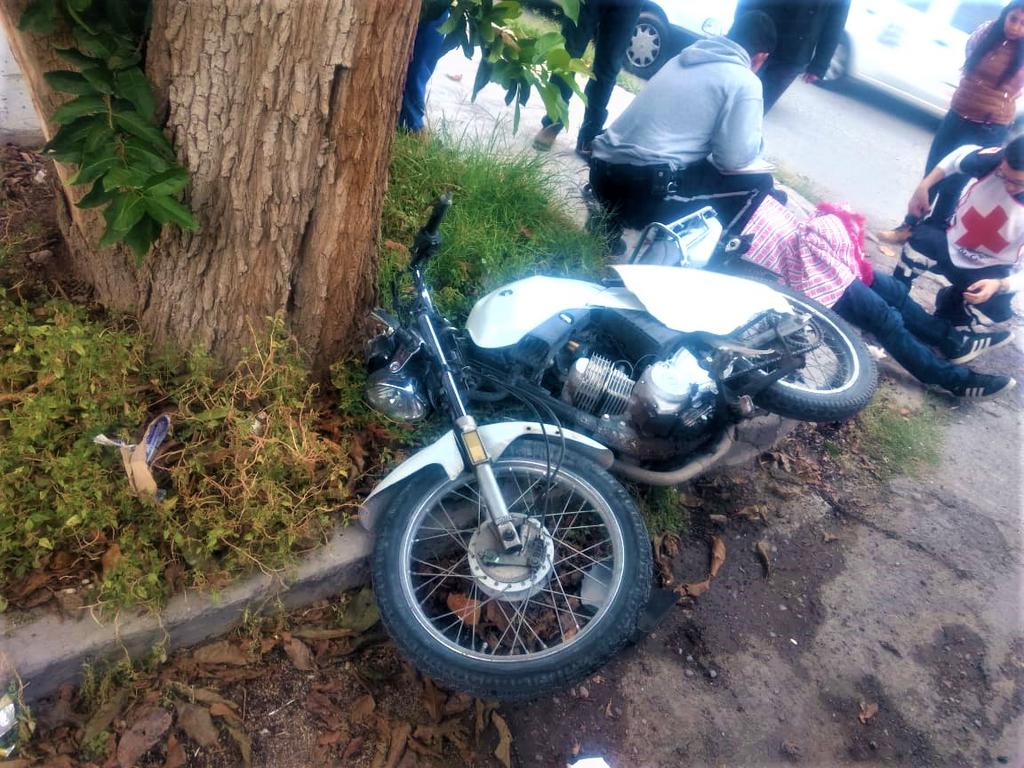 Hospitalizan a motociclista tras accidente en Gómez Palacio. Noticias en tiempo real