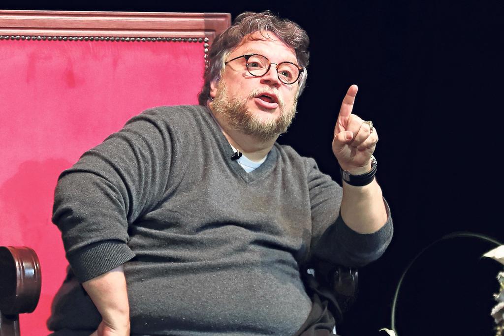 Guillermo del Toro llega a acuerdo con cervecera por latas. Noticias en tiempo real