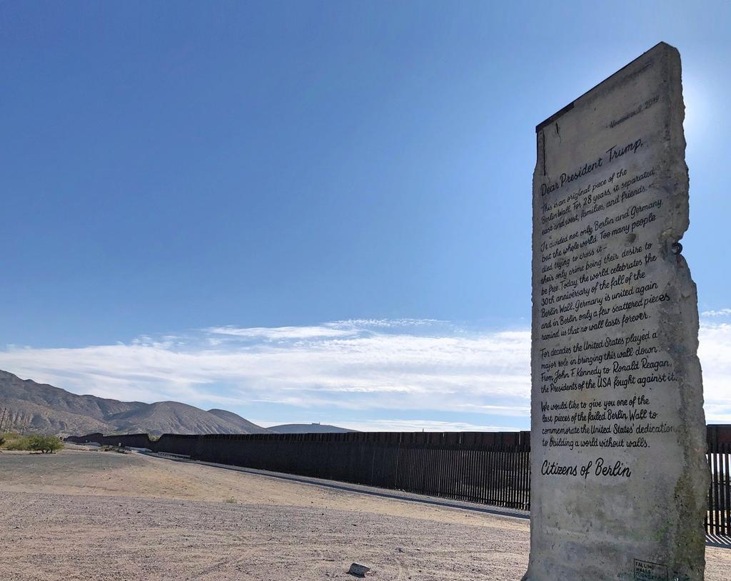 Envían a frontera entre EUA y México trozo del Muro de Berlín. Noticias en tiempo real