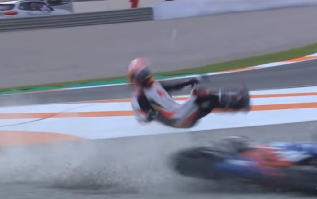 VIDEO: Protagoniza insólito accidente con motocicleta sin conductor. Noticias en tiempo real