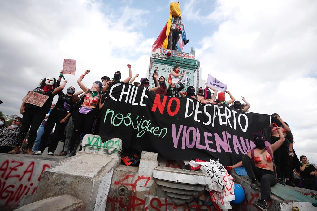 Marchan latinoamericanas hartas de la violencia de género. Noticias en tiempo real
