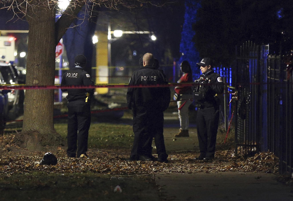 Tiroteo deja 13 personas heridas en Chicago. Noticias en tiempo real