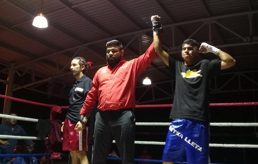 Metralleta Martínez irrumpe en el boxeo profesional. Noticias en tiempo real