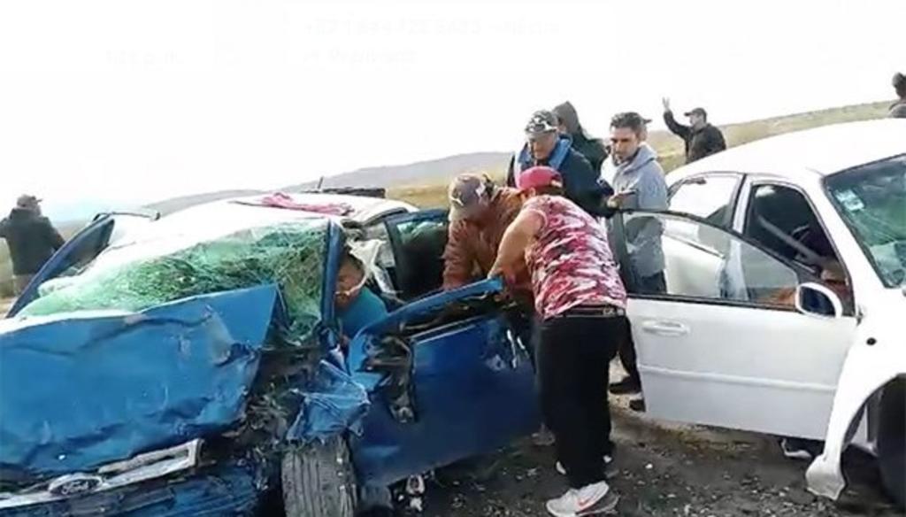 Accidente en carretera Saltillo-Torreón deja un muerto y dos heridos. Noticias en tiempo real