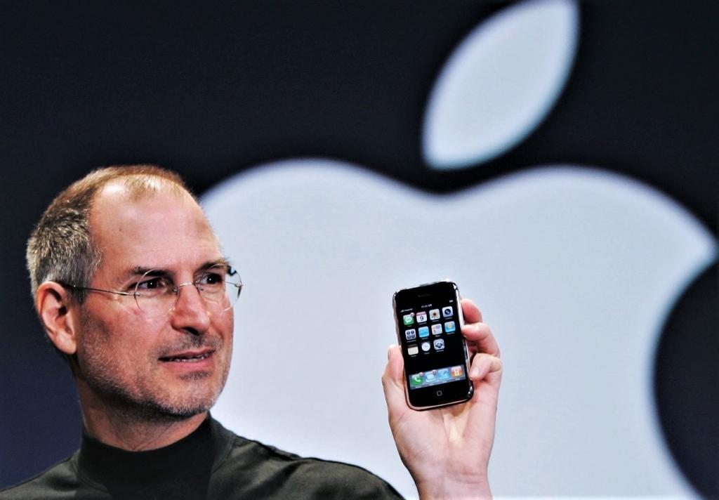 El iPhone cumple 13 años en el mercado. Noticias en tiempo real