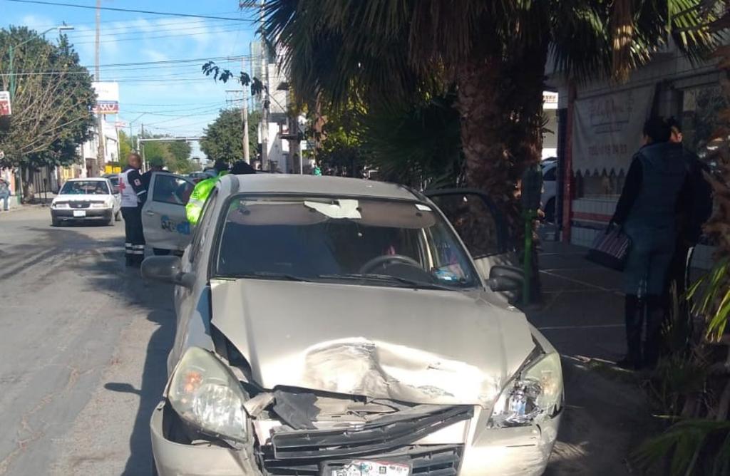 Accidente en Gómez Palacio deja una mujer lesionada. Noticias en tiempo real
