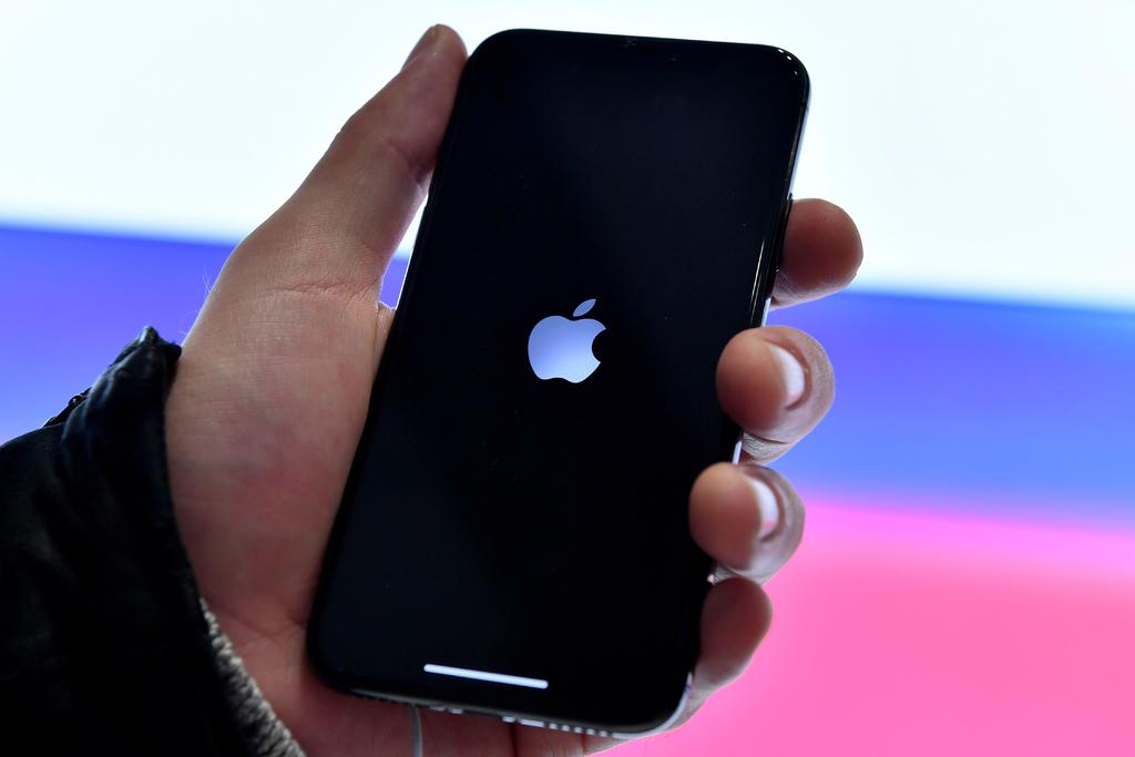 EUA y Apple, de nuevo en disputa por el iPhone de un sospechoso de tiroteo. Noticias en tiempo real