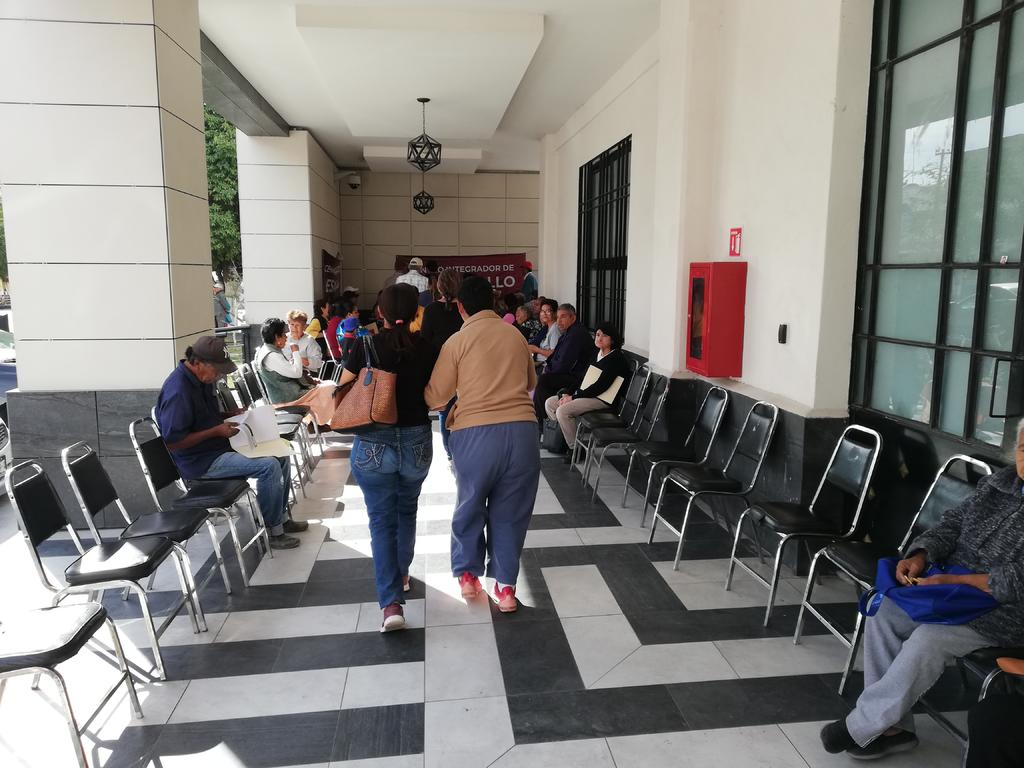 Beneficiarios de apoyo de adultos mayores deben acudir por su pago en Torreón. Noticias en tiempo real