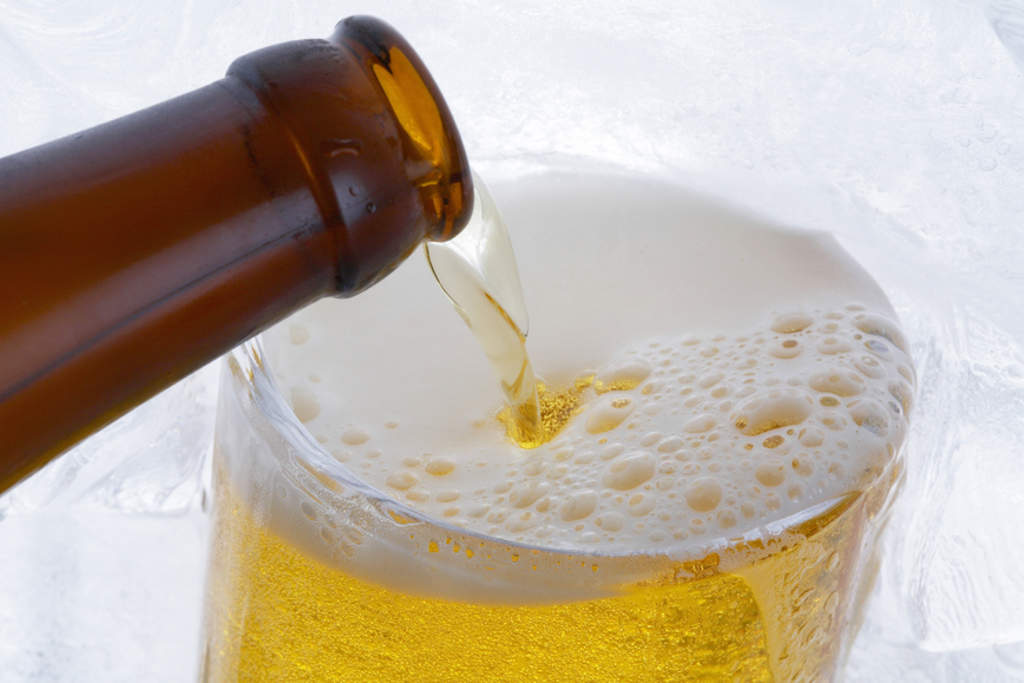 Consumo moderado de cerveza podría prevenir el Alzheimer. Noticias en tiempo real