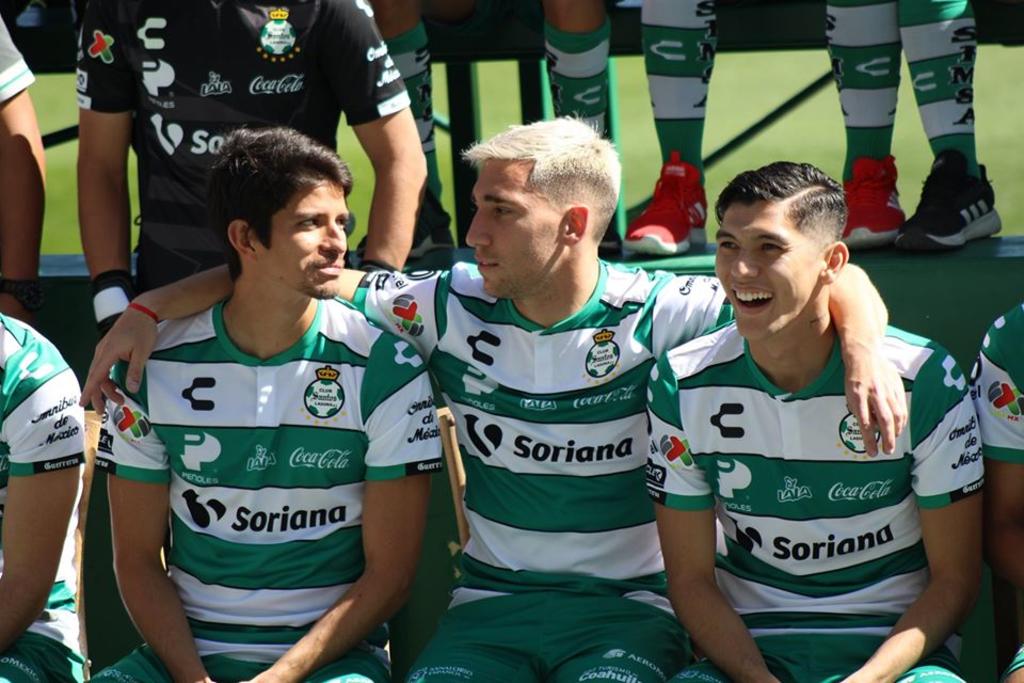 Santos Laguna se toman la foto oficial. Noticias en tiempo real