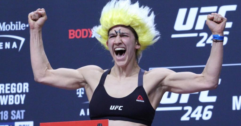 VIRAL: Luchadora de UFC se presenta con cosplay de Dragon Ball Z. Noticias en tiempo real