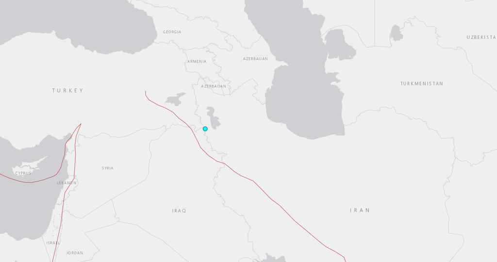 Sismo de magnitud 4.9 daña más de 100 viviendas en Irán. Noticias en tiempo real