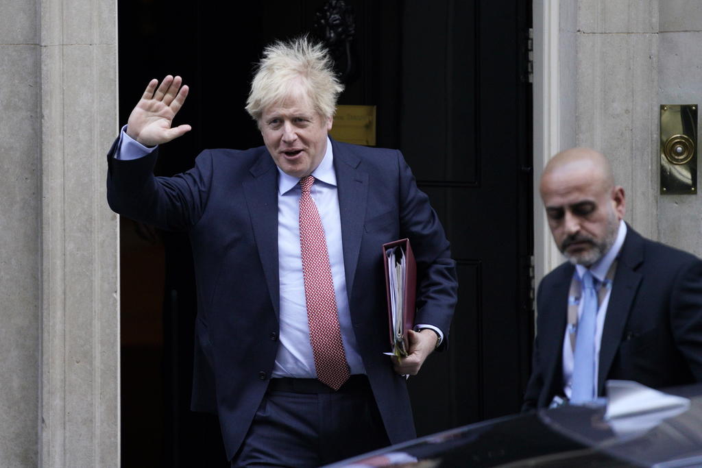 Despide la UE a Reino Unido con tristeza; Johnson festeja con luces y banquete. Noticias en tiempo real
