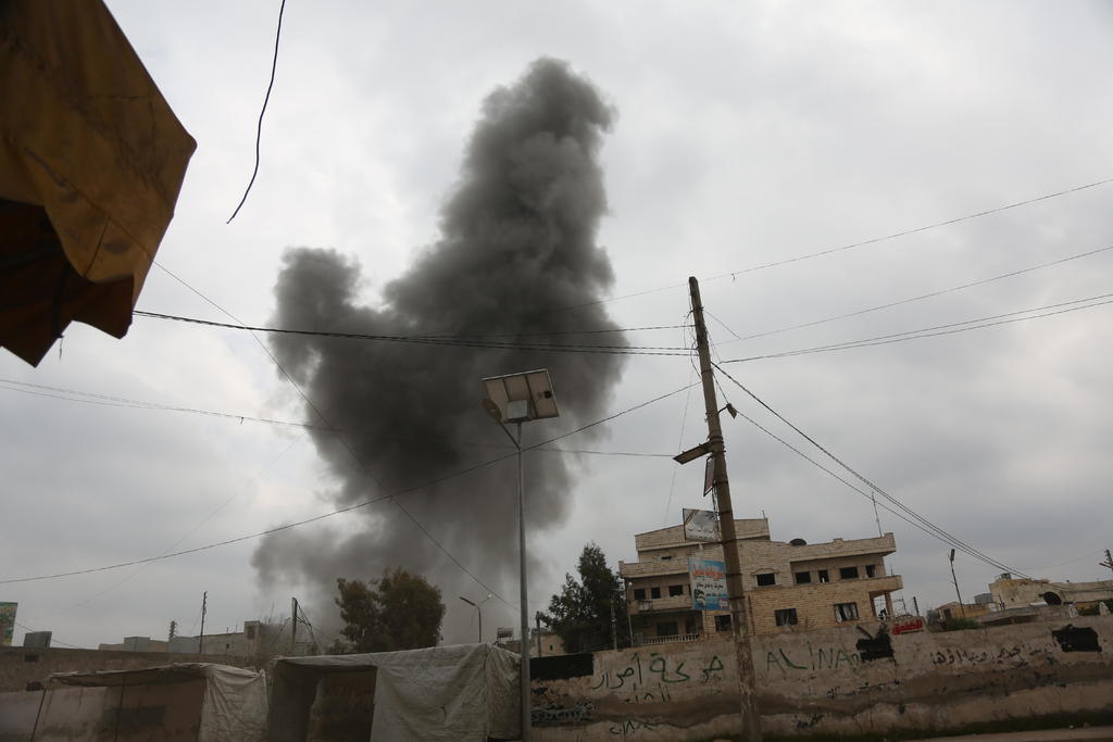 Fuerzas sirias intensifican ofensiva; hay decenas de muertos. Noticias en tiempo real