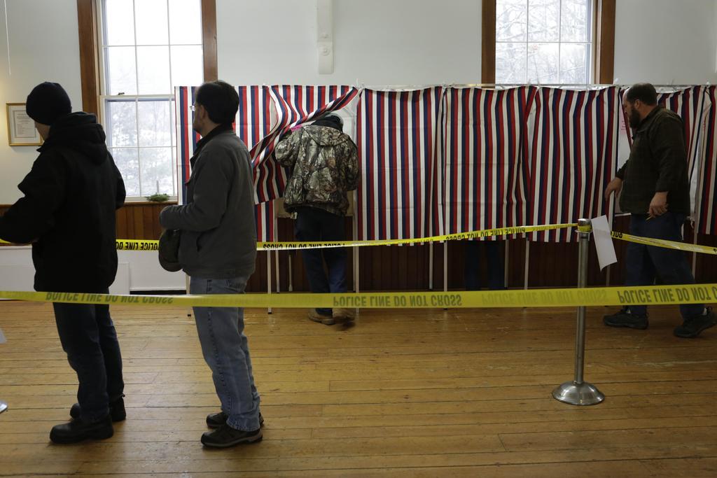 Tras polémico cuacus, Sanders y Buttigieg buscan los votos de New Hampshire. Noticias en tiempo real