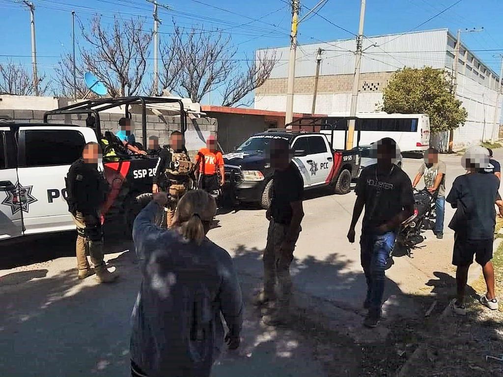 Detienen a hermanos cuando robaban vivienda en Torreón. Noticias en tiempo real