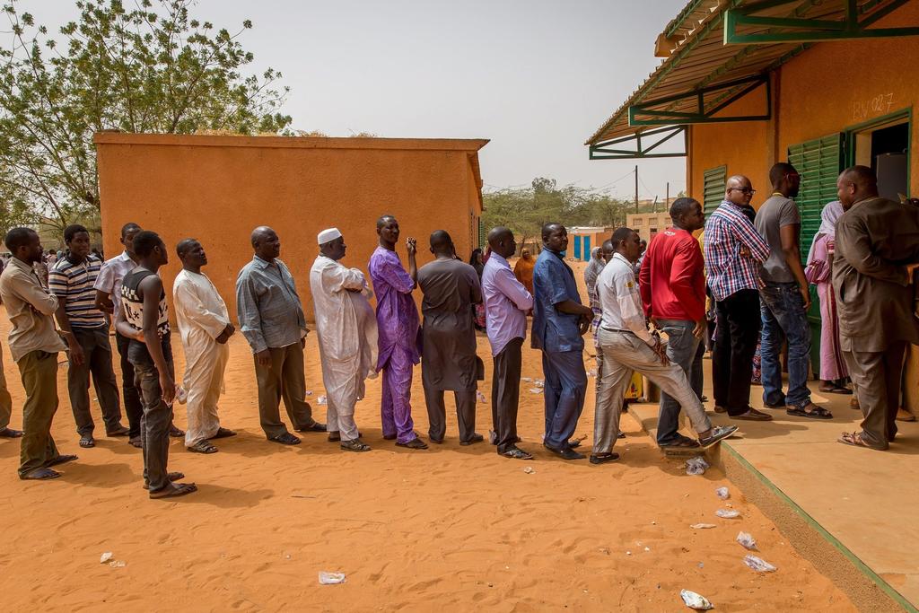 Estampida deja veinte muertos en Níger durante reparto de ayuda humanitaria. Noticias en tiempo real