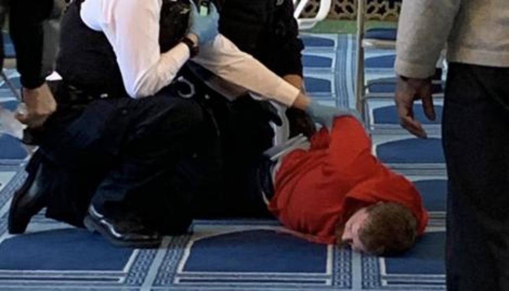 Apuñalan a hombre en una mezquita de Londres. Noticias en tiempo real